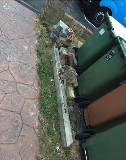 Photo of free Various concrete blocks / bricks (bexleyheath) #3