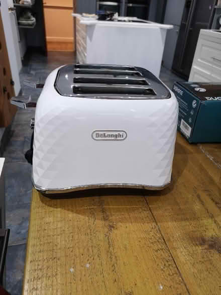 Photo of free 4 Slot Toaster (DA1) #2
