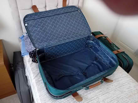 Photo of free Equator 3 set suitcases (St Lawrence) #1