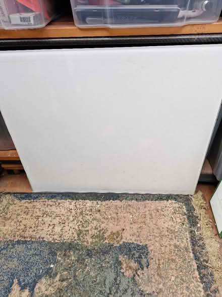 Photo of free Glass splash back (Hales NR14) #1