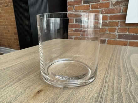 Photo of free large glass vase (Bloor/Brunswick area) #1