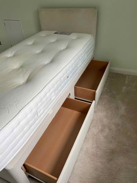 Photo of free Single Divan Bed (Ockbrook DE72) #2