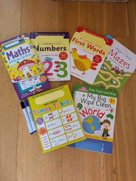 Photo of free Wipe clean activity books (Langdon Hills SS16) #1