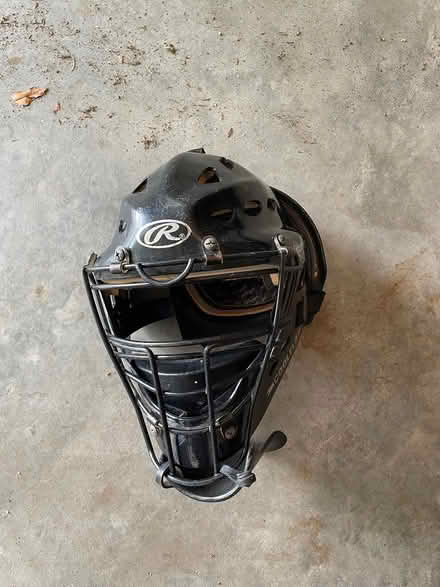 Photo of free catcher’s mask (Babylon, NY) #1