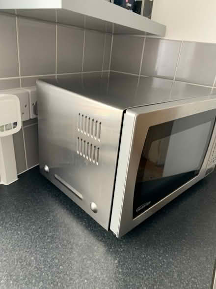 Photo of free 900w Panasonic Microwave. (Coombe Dingle BS9) #4