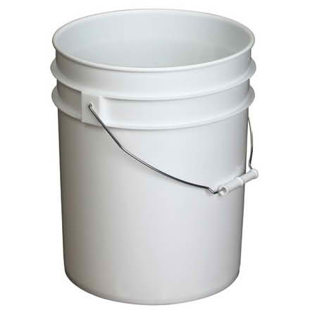 Photo of Empty Paint buckets (Mango Ave & Knickerbocker dr) #1