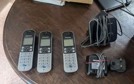 Photo of free DECT phone system (Littleworth GL5) #1