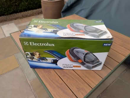 Photo of free Car vacuum (Smalley DE7) #2