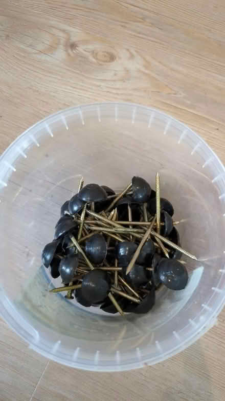 Photo of free Nails for corrugated roof sheets (Kendal LA9) #1