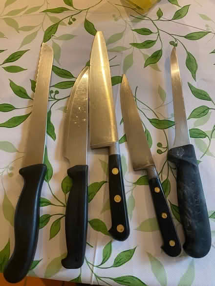 Photo of free Knife block with assorted knives (Baldon Row OX44) #3
