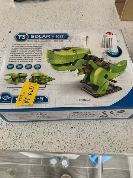 Photo of free Child’s solar toy (Emsworth PO10) #1
