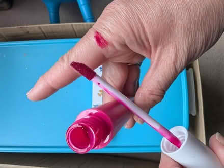 Photo of free Tropic pink lip gloss (BH14 Lilliput) #3