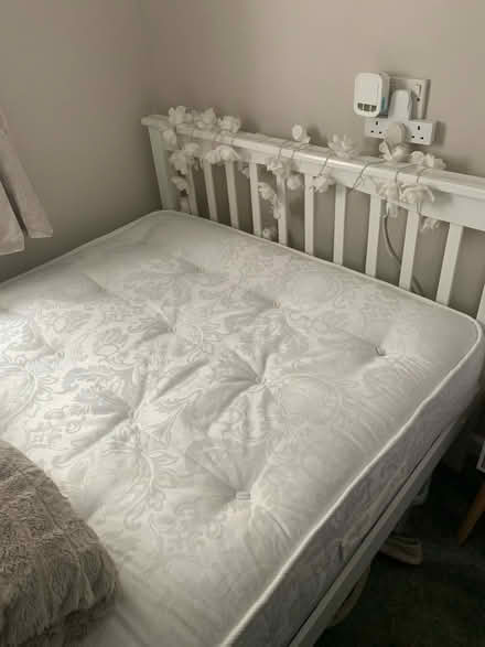 Photo of free 4’ small double mattress (Parkstone BH14) #1
