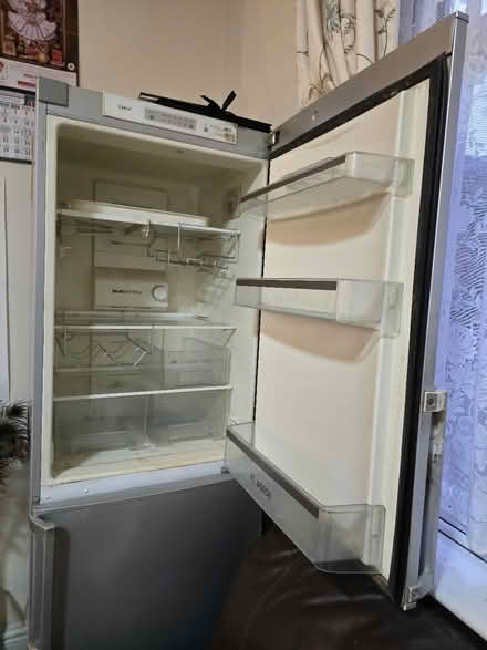 Photo of free Working Fridge Freezer (Le4 6qh) #2