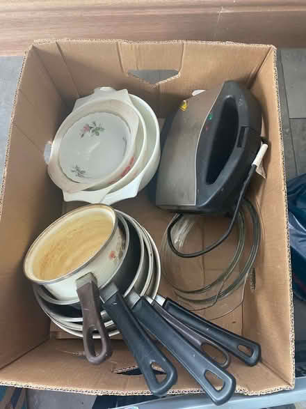 Photo of free Selection of Kitchenware (Gobowen SY11) #1