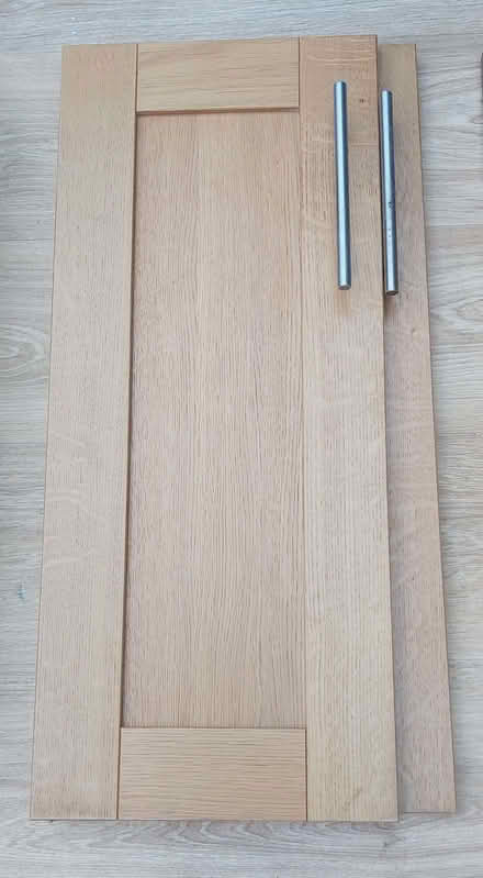 Photo of free Oak Kitchen doors (Carterton OX18) #3