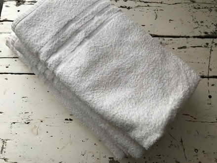 Photo of free White towels - large (N16) #1