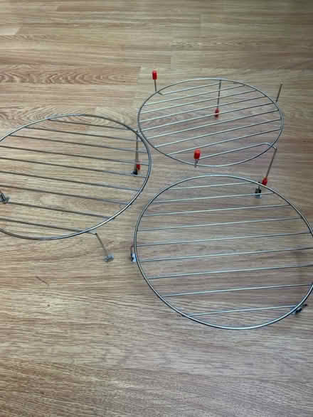 Photo of free Three wire cooling racks (Ramslye TN4) #1