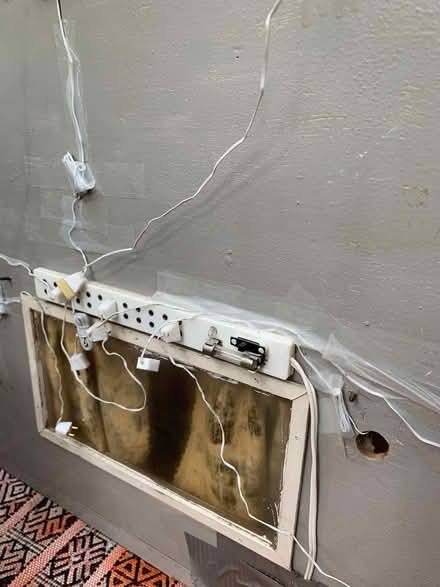 Photo of free Dolls House 1960s (Wanstead E11) #4