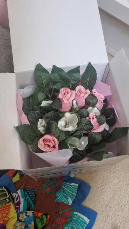Photo of free Baby blooms fake flower gift set (Blackheath Royal Standard SE3) #1