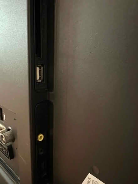 Photo of free Bush TV & DVD 24” Screen (Rother TN35) #4