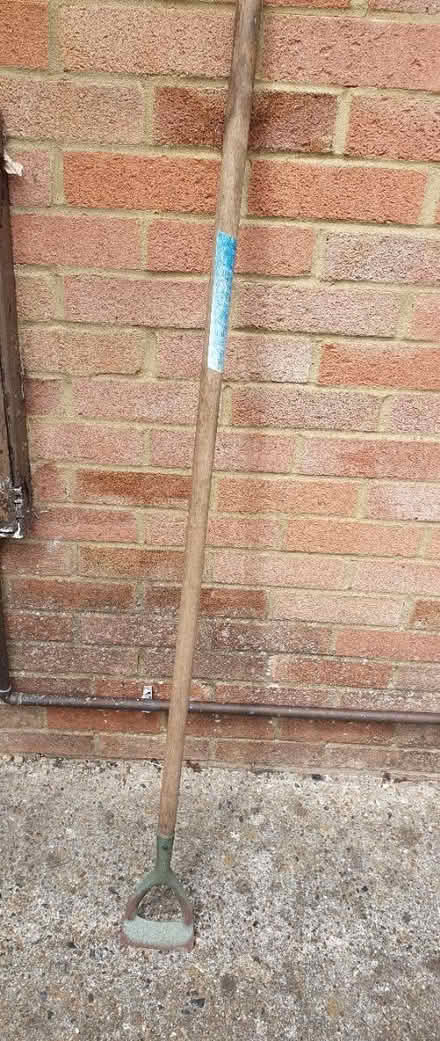 Photo of free Garden hoe (CT7) #1