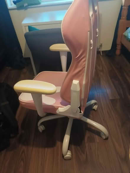 Photo of free Gaming / study chair (Greystones) #2