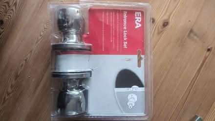 Photo of free Pair of locking door knobs (GL5) #1