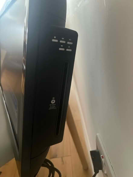 Photo of free Logic tv+dvd (Anniesland, glasgow, G12) #2