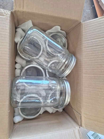 Photo of free 8 one qt Mason jars, no top (Longview, Antioch 94509) #1