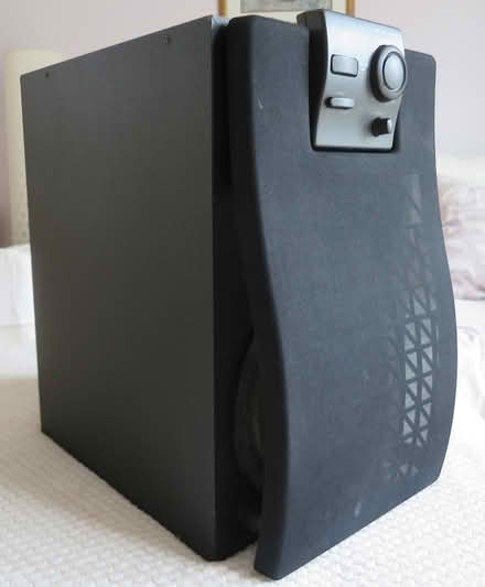 Photo of free Sub Woofer (Risinghurst OX3) #1