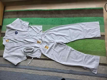 Photo of free child's taekwondo suit (Swiss cottage NW3) #1