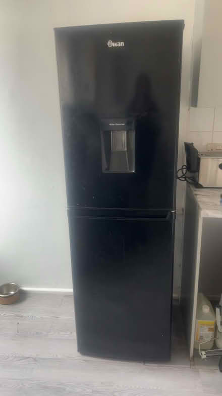 Photo of free Fridge freezer (Croydon) #1