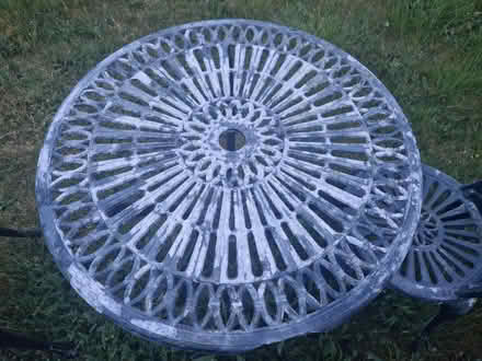 Photo of free Old metal garden table and chairs (Aylesbury HP20) #1