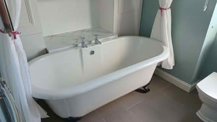 Photo of free Bathroom (Overton LA3) #1
