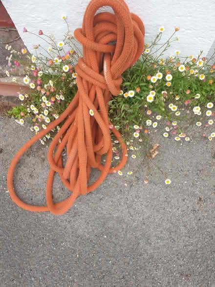 Photo of free 15 metres braided 15mm diameter rope. Probably polypropylene (Broadstone BH18) #2