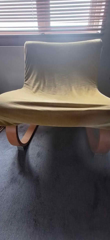 Photo of free Pre-loved chair (SE13) #3