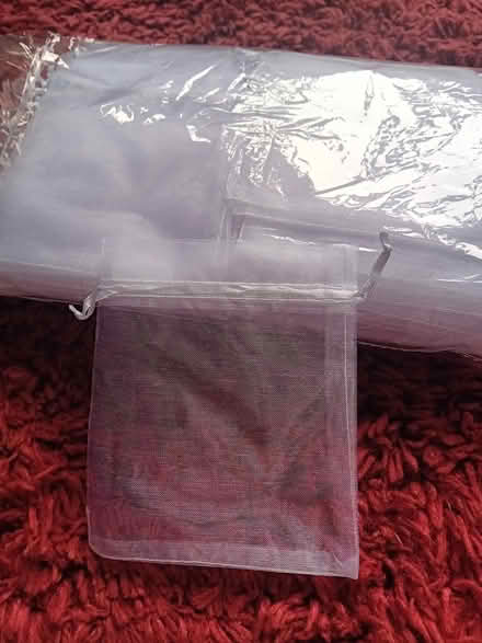 Photo of free 100x confetti bags (Vale LA1) #1