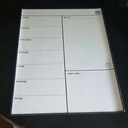 Photo of free Magnetic whiteboard (Caldecott OX14) #1