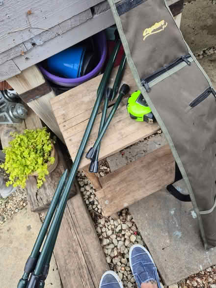Photo of free Rod pod (Rm3 0gd) #1