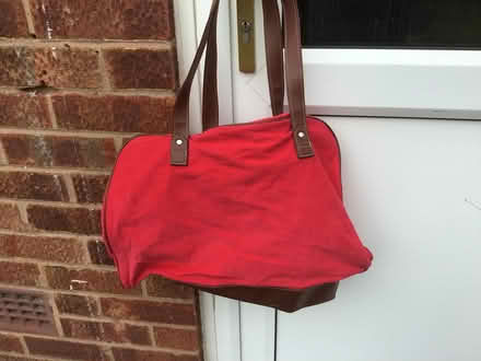 Photo of free Tommy Hilfiger holdall (Longlevens GL2) #2