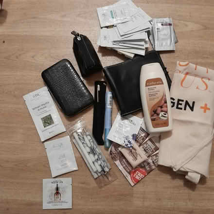 Photo of free beauty bits (Harlesden NW10 8RR) #1