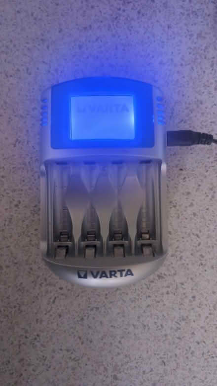 Photo of free USB Battery charger (GL5) #1
