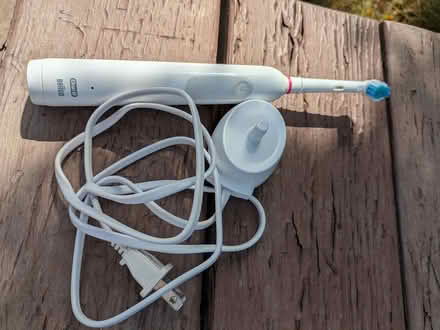 Photo of free Electric Toothbrush (El Cerrito Plaza) #1