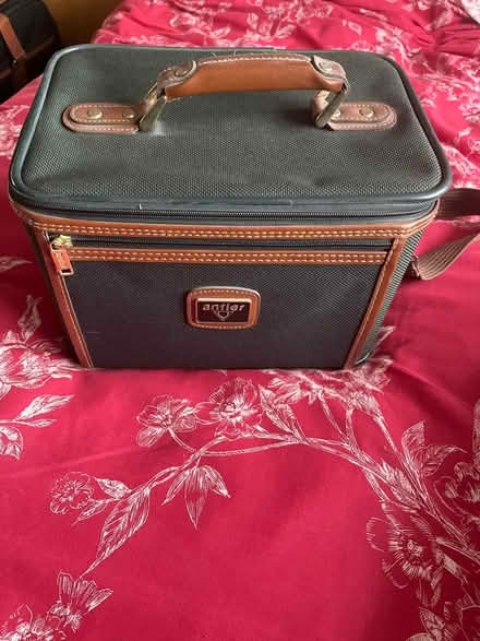 Photo of free Selection of Suitcases & Travel Bags (Belmont SL6) #2