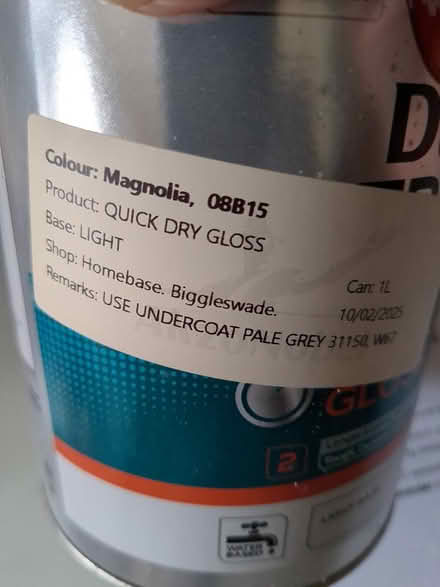 Photo of free Tin of gloss (MK42) #2