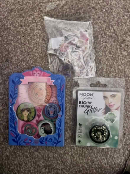 Photo of free Sequins badges stickers glitter (Hove) #1