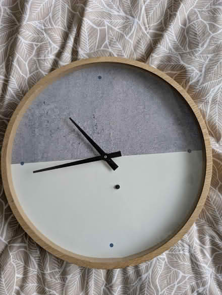 Photo of free Wall clock (Abingdon, OX14 3TD) #1