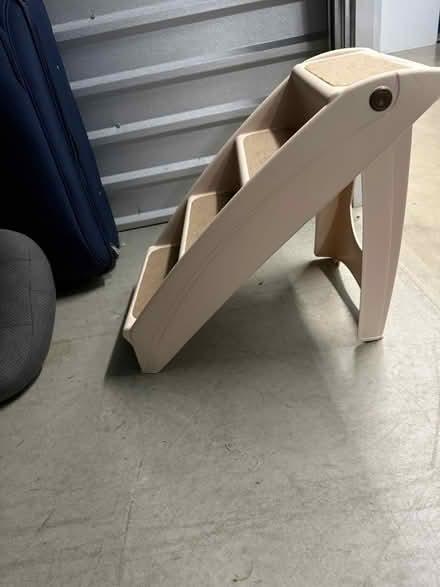 Photo of free Doggie Steps (Glen Burnie, MD 21061) #2