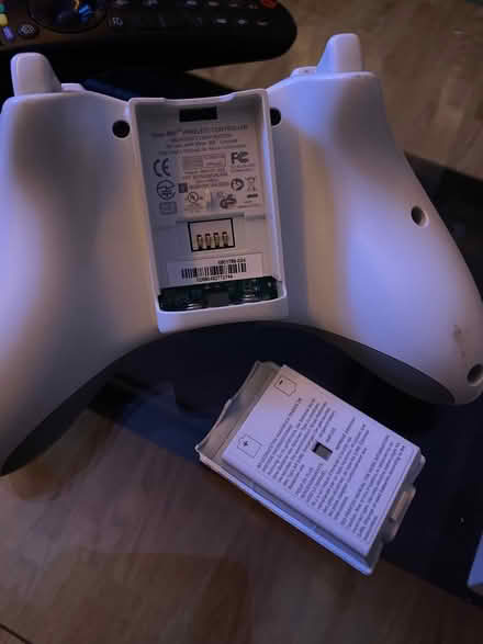 Photo of free Xbox 360 wireless controller (Easthampstead RG12) #4